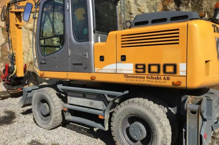 Колесный экскаватор Liebherr A 900 C Litronic- фото № 1