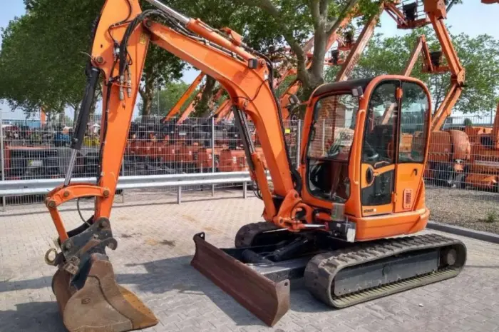 Мини-экскаватор JCB 8050 ZTS- фото № 5