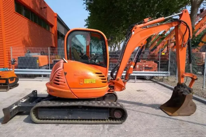 Мини-экскаватор JCB 8050 ZTS- фото № 6