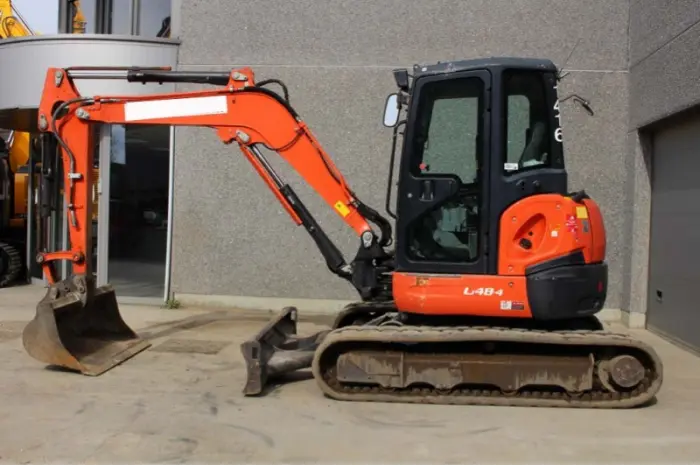 Мини-экскаватор Kubota U 48-4. Строительная техника б/у- фото № 1