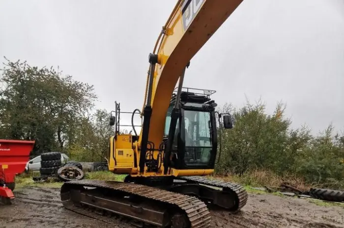 Продам Гусеничний екскаватор JCB JS220LC- фото № 3