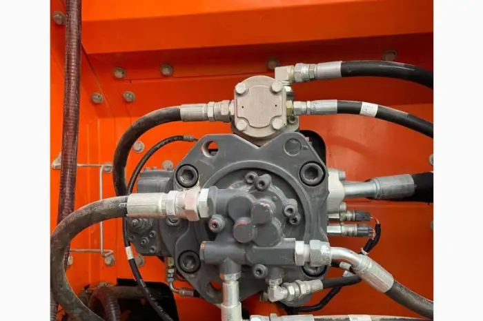 Гусеничный экскаватор DOOSAN DX225LC в наличии в Киеве- фото № 9
