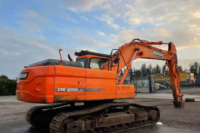 Гусеничный экскаватор DOOSAN DX225LC в наличии в Киеве- фото № 15