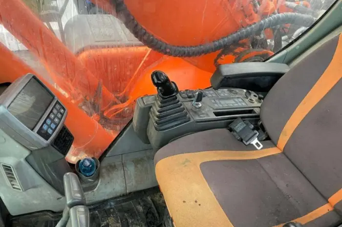 Гусеничный экскаватор DOOSAN DX225LC в наличии в Киеве- фото № 2