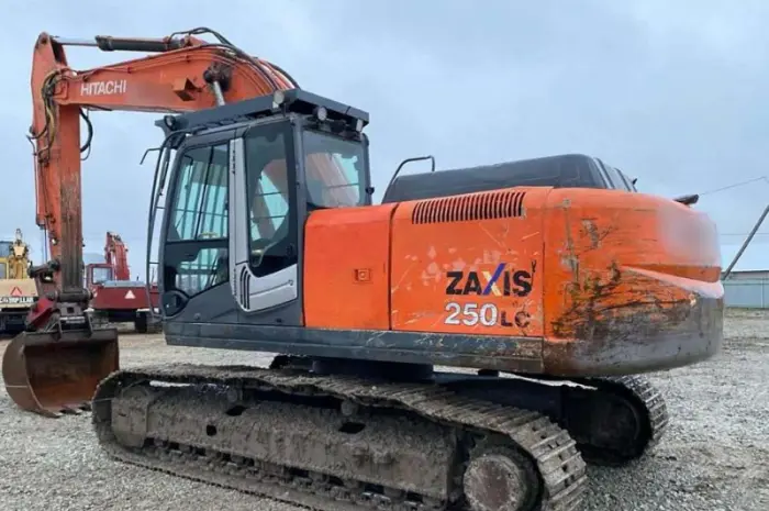 Гусеничный экскаватор Hitachi ZX 250 LC-3 в Киеве- фото № 17
