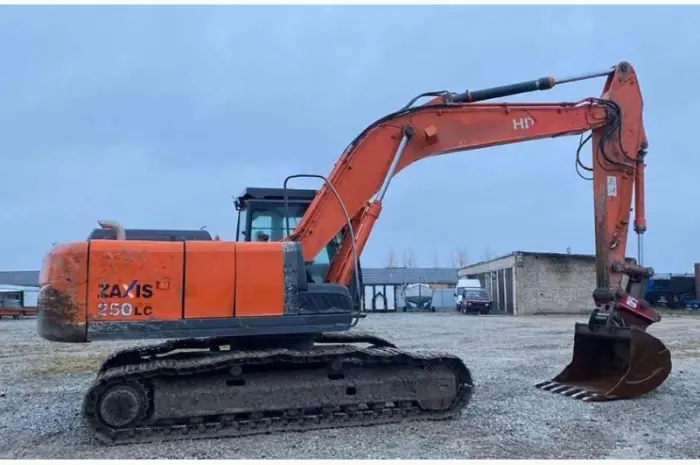 Гусеничный экскаватор Hitachi ZX 250 LC-3 в Киеве- фото № 16