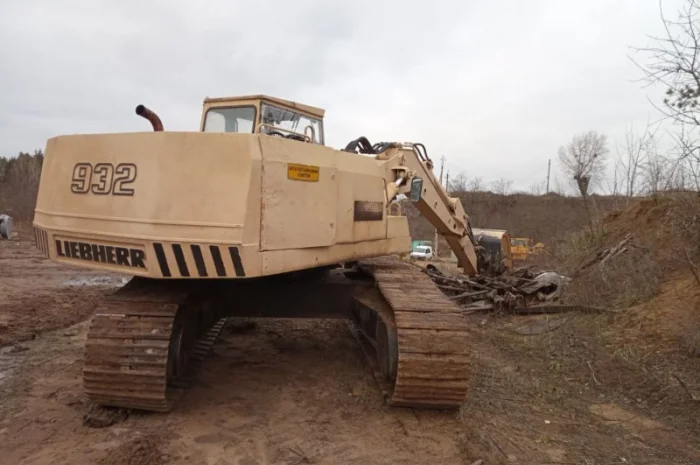 Гусеничний екскаватор Libherr R932 HDSL- фото № 2