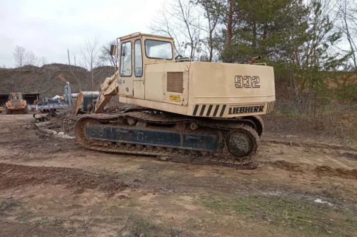 Гусеничний екскаватор Libherr R932 HDSL- фото № 3