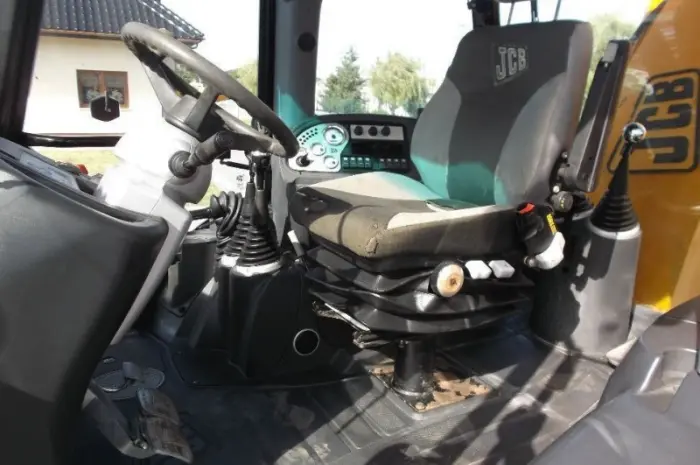 Экскаватор-погрузчик JCB 4CX 2004 года- фото № 5