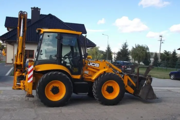Экскаватор-погрузчик JCB 4CX 2004 года- фото № 7