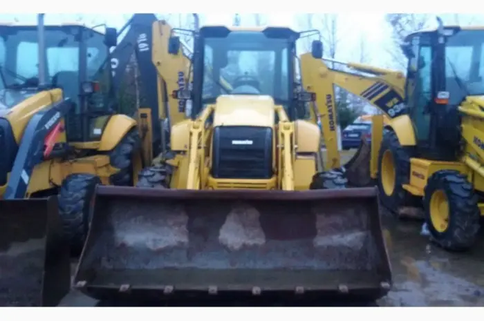 Экскаватор-погрузчик KOMATSU WB 93R 2006 года- фото № 5