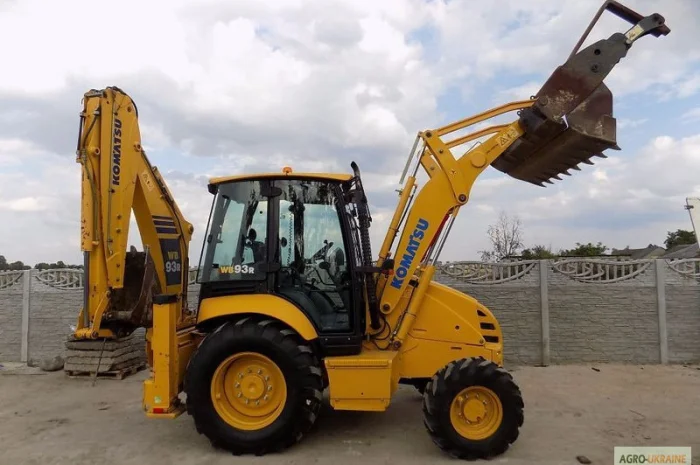Экскаватор - погрузчик Komatsu WB93R-5 2006 года- фото № 2
