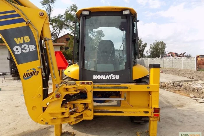 Экскаватор - погрузчик Komatsu WB93R-5 2006 года- фото № 5