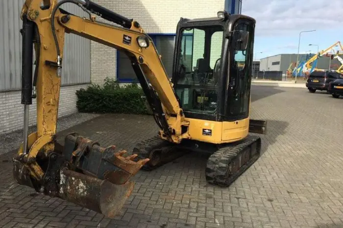 Мини-экскаватор Caterpillar 303C CR 2007 года- фото № 1