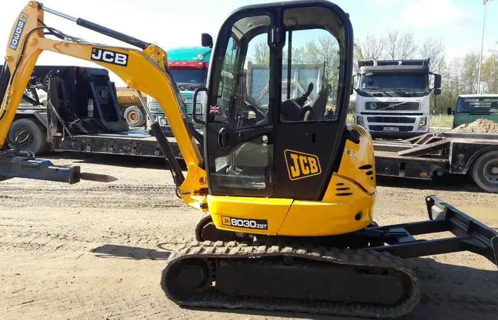 Гусеничный экскаватор JCB 8030 2007 года- фото № 1