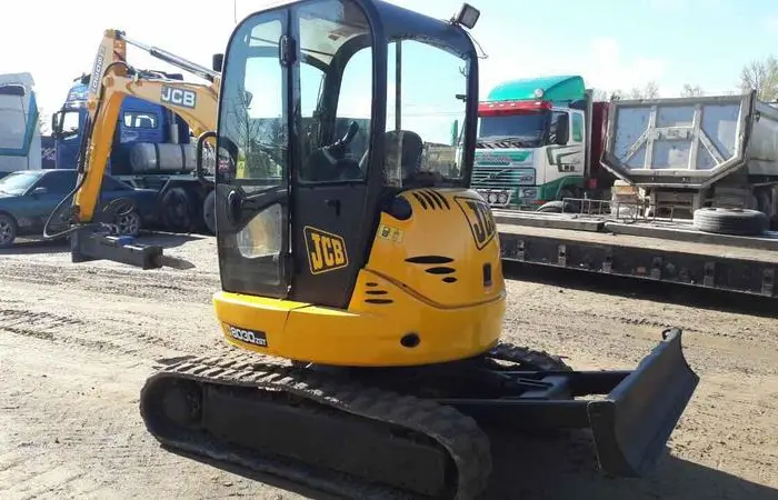 Гусеничный экскаватор JCB 8030 2007 года- фото № 2