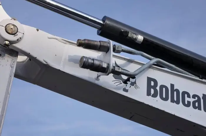 Мини-экскаватор BOBCAT Е26 ЕМ 2015 года- фото № 6