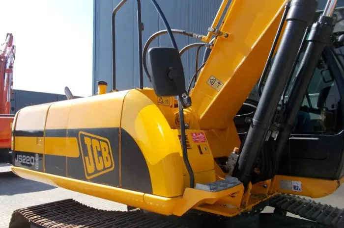 Гусеничный экскаватор JCB JS220 NLC 2010 года- фото № 6