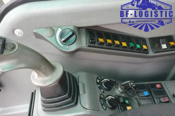 Колёсный экскаватор Volvo EW 160B 2006 года- фото № 10