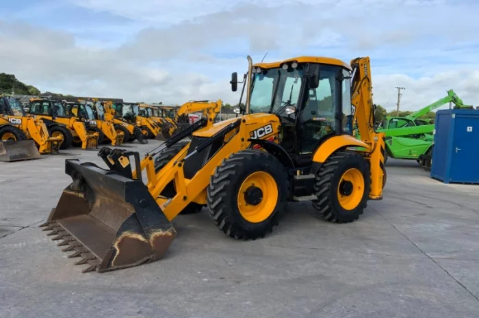 JCB 4CX Site Master 2021 р- фото № 1
