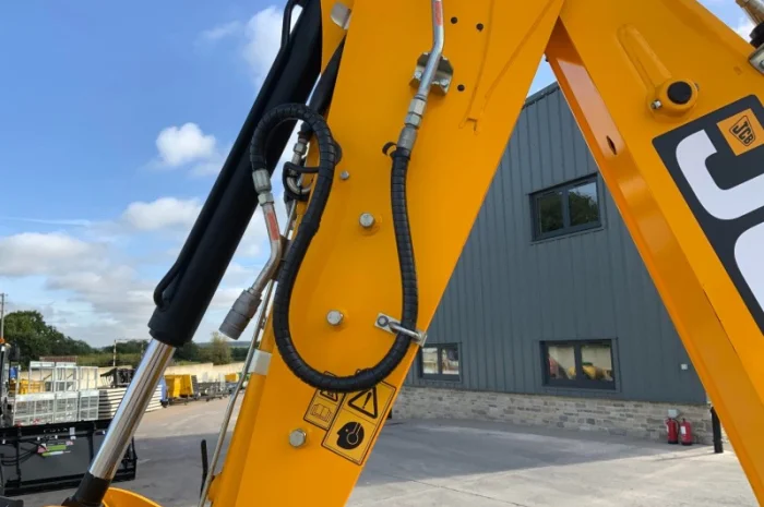 JCB 4CX Site Master 2021 р- фото № 10