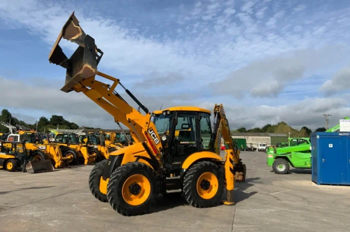 JCB 4CX Site Master 2021 р- фото № 12