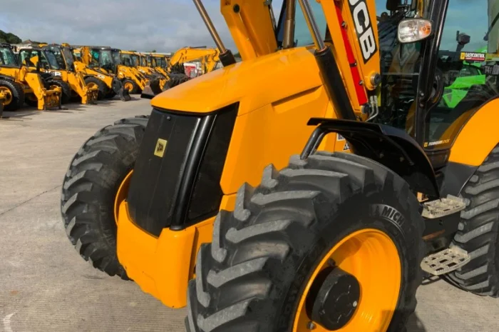 JCB 4CX Site Master 2021 р- фото № 15