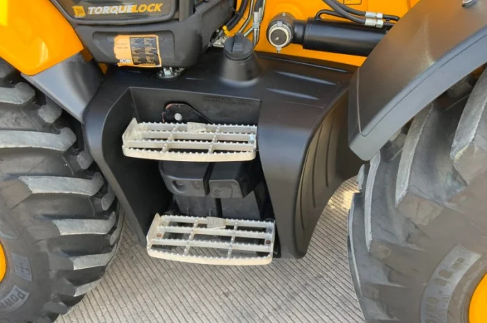 JCB 4CX Site Master 2021 р- фото № 8