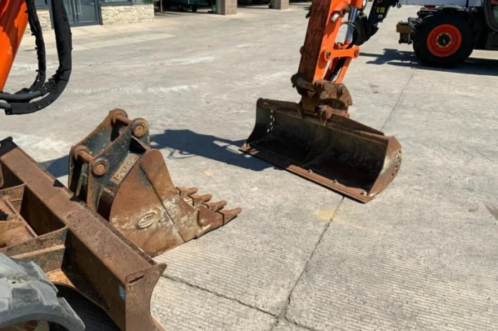 Hitachi Zaxis 85 USB-5A 2018 рік- фото № 4