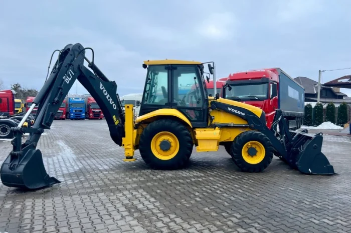 Екскаватор - навантажувач Volvo BL 71 - 2004 рік- фото № 2