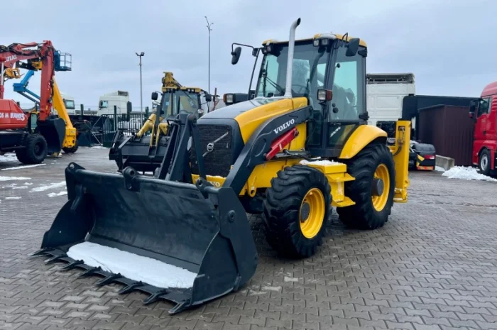 Екскаватор - навантажувач Volvo BL 71 - 2004 рік- фото № 7