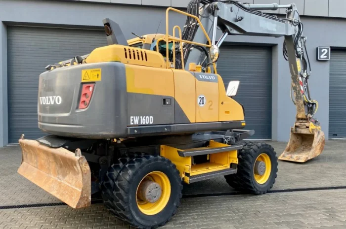 Повноповоротний колісний екскаватор Volvo EW 160D - 2013 рік- фото № 11