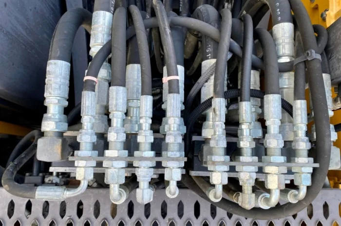 Повноповоротний колісний екскаватор Volvo EW 160D - 2013 рік- фото № 4