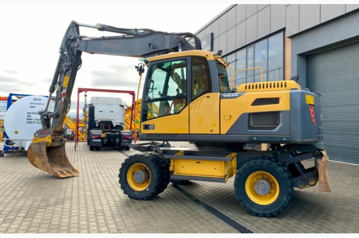 Повноповоротний колісний екскаватор Volvo EW 160D - 2013 рік- фото № 19