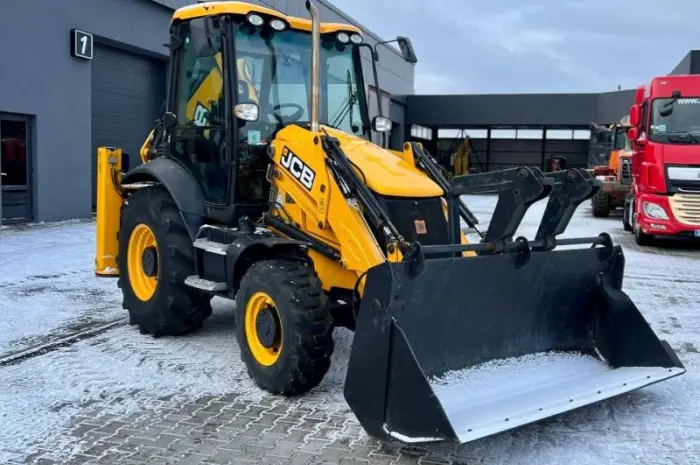 Ескаватор навантажувач JCB 3CX 2015- фото № 1