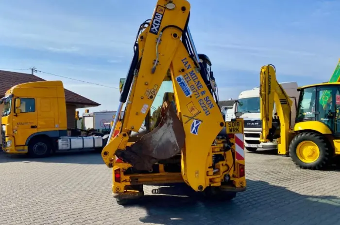 Екскаватор-навантажувач JCB 3CX - 2018 рік- фото № 8