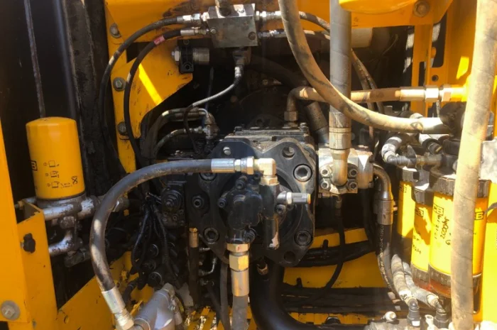 Гусеничный экскаватор JCB JS220LC На складе в Киеве- фото № 12