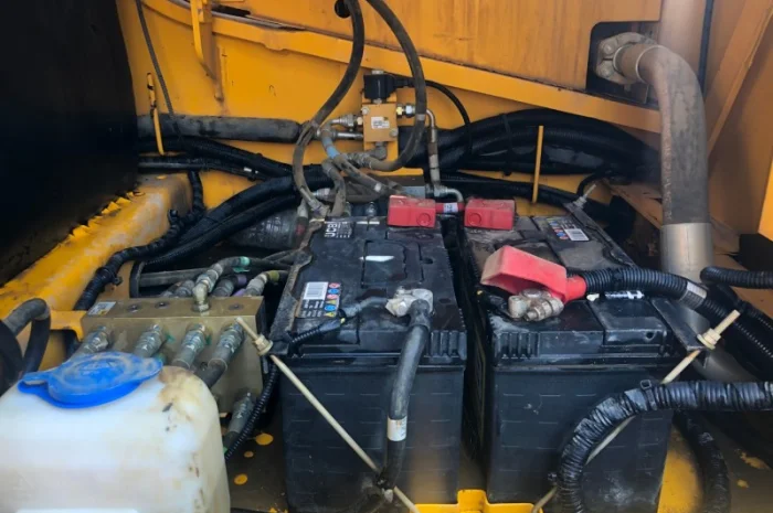 Гусеничный экскаватор JCB JS220LC На складе в Киеве- фото № 3