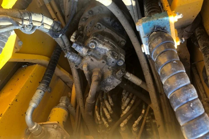 Гусеничный экскаватор JCB JS220LC На складе в Киеве- фото № 5