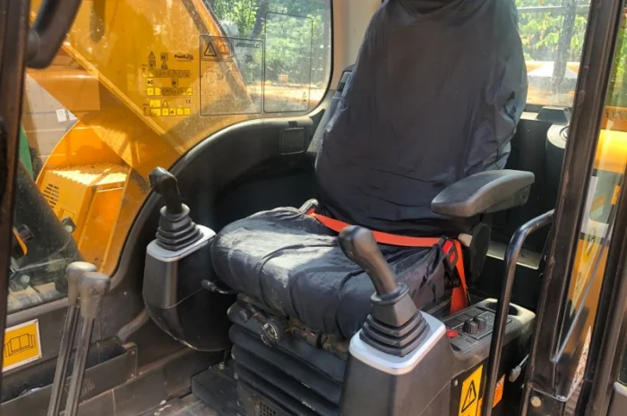 Гусеничный экскаватор JCB JS220LC На складе в Киеве- фото № 9