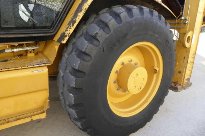 Экскаватор-погрузчик Caterpillar 442 D- фото № 3