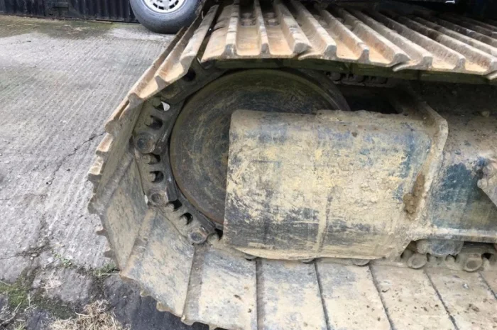 Гусеничный экскаватор Hyundai Robex 140 LC-9 A. Спецтехника б/у- фото № 14