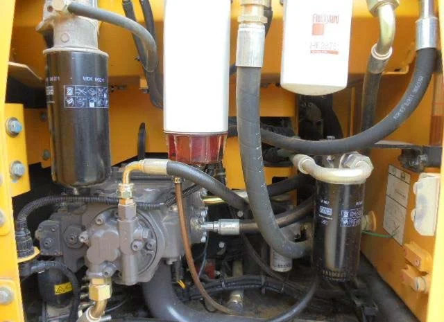 Гусеничный экскаватор Volvo EC 140 DL- фото № 14