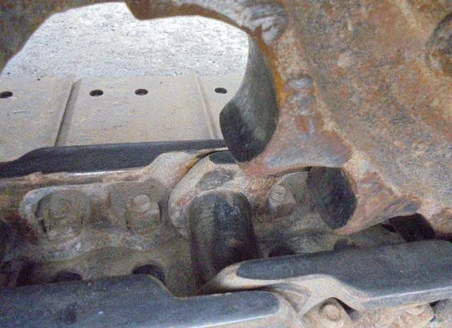 Гусеничный экскаватор Volvo EC 140 DL- фото № 13