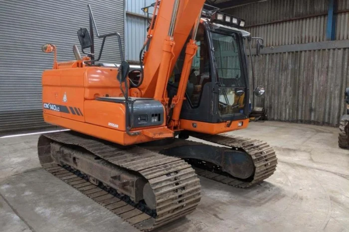 Гусеничный экскаватор Doosan DX 140 LC- фото № 10