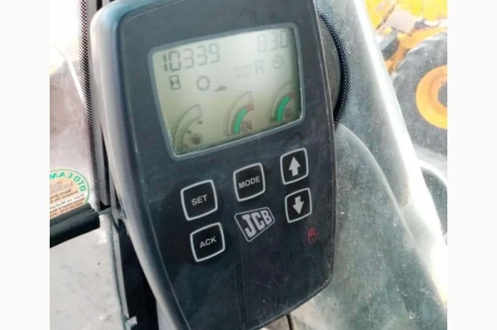 Гусеничный экскаватор JCB JS 360 LC- фото № 9