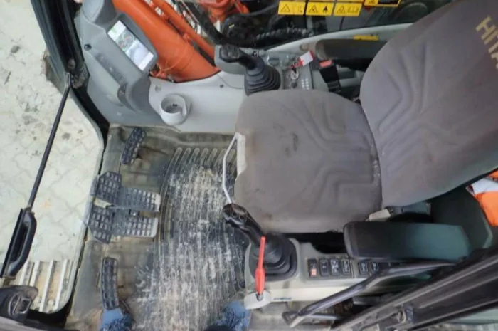 Гусеничный экскаватор Hitachi ZX 350 LC N-5B- фото № 5