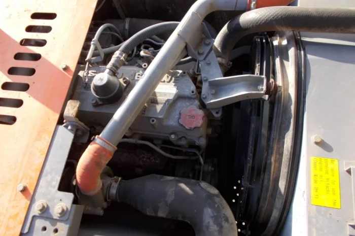 Hitachi ZX210LC-3 экскаватор на гусеничном ходу- фото № 5