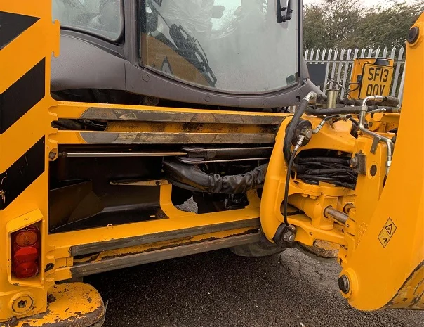 Экскаватор-погрузчик JCB 3CX Contractor- фото № 15