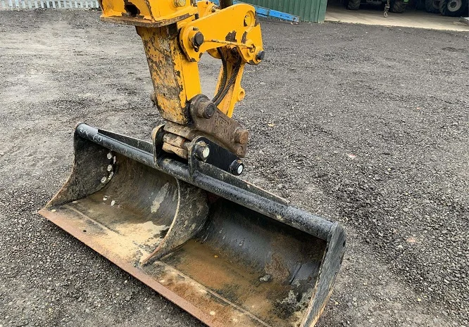 Экскаватор-погрузчик JCB 3CX Contractor- фото № 14